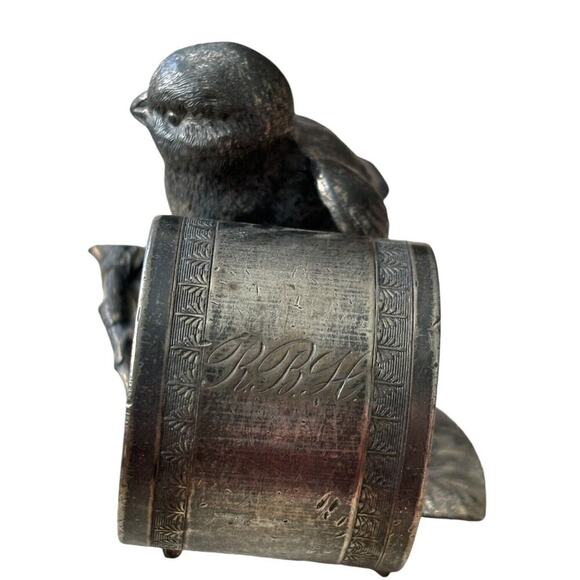 VICTORIAN FIGURAL BIRD BABY CHICK On Branch Leaf SILVERPLATE NAPKIN RING Antique - Picture 7 of 10